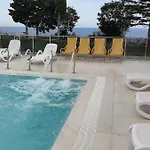 Skyline 20 With Sea View And Pool Apartament