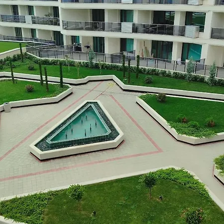 Skyline With Sea View And Pool