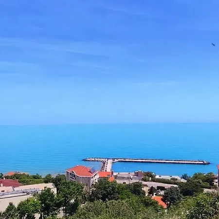 Skyline Апартаменти